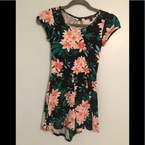 NWOT One Clothing Floral Romper